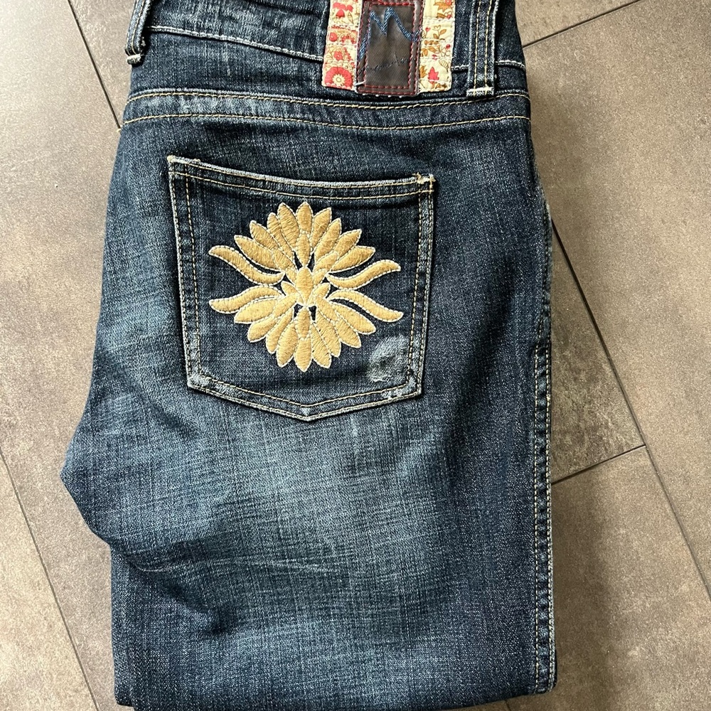 Embroidery Cropped Ankle Jeans